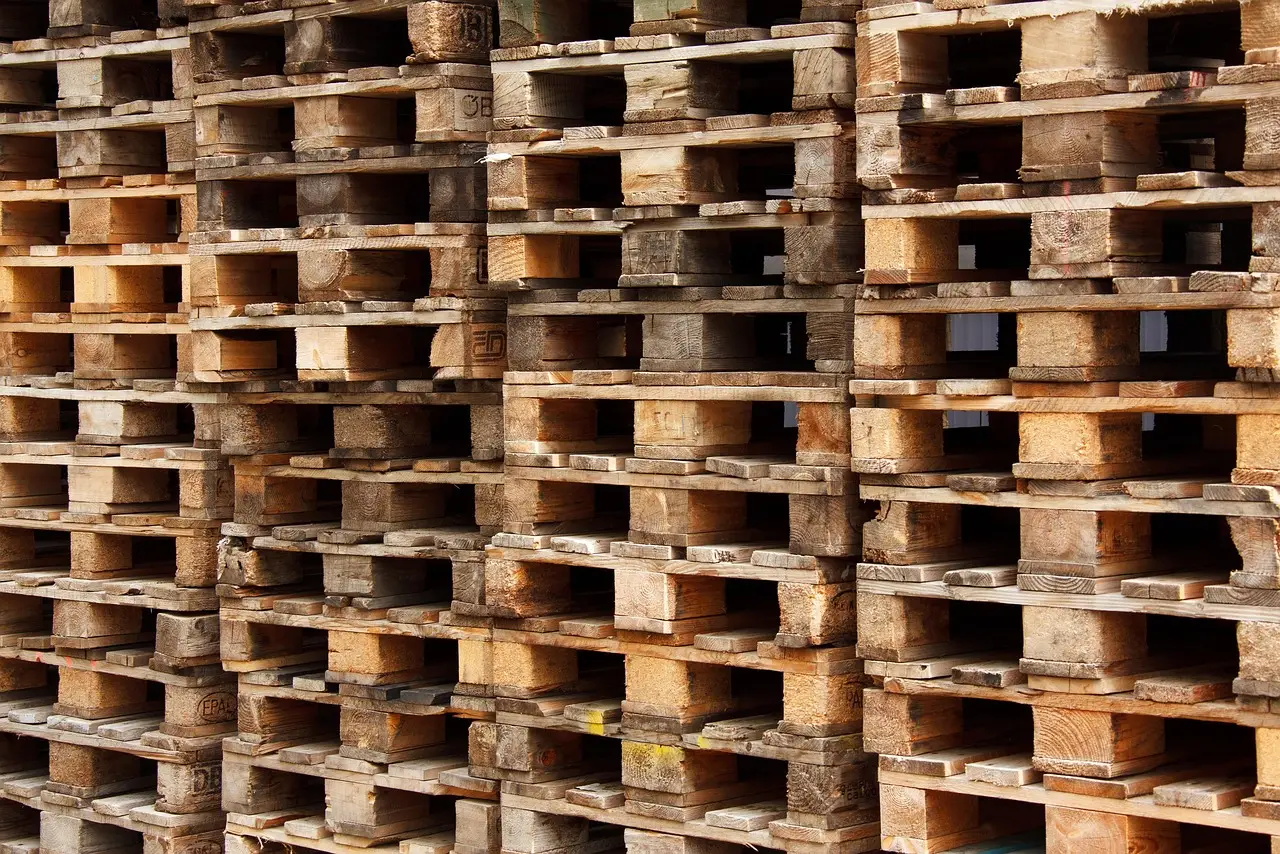 US imports surge ahead of tariffs, but supply chain shifts on hold - Global Trade Review (GTR)