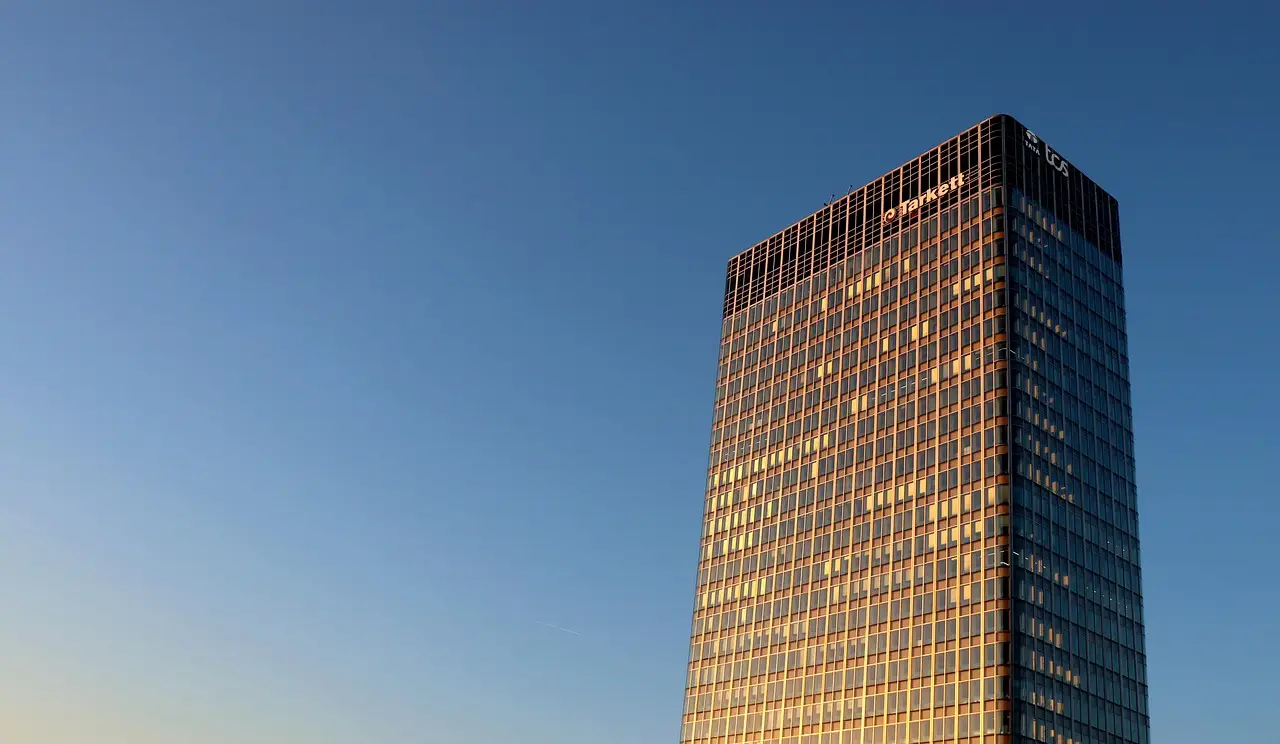 Paris CDG Perishable Centre Automated - Logistics Business