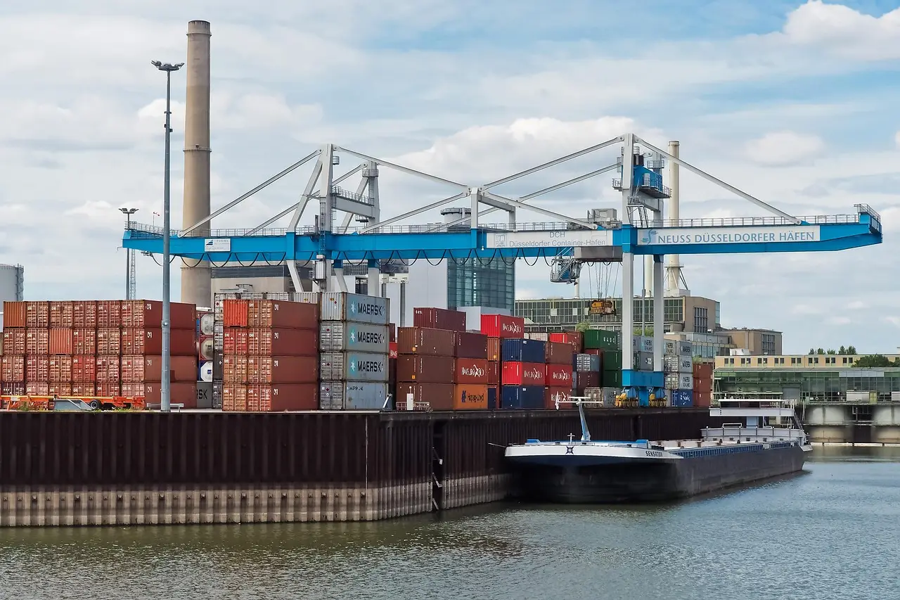 Dutch inland shipping duo expands into Belgium with new chartering venture