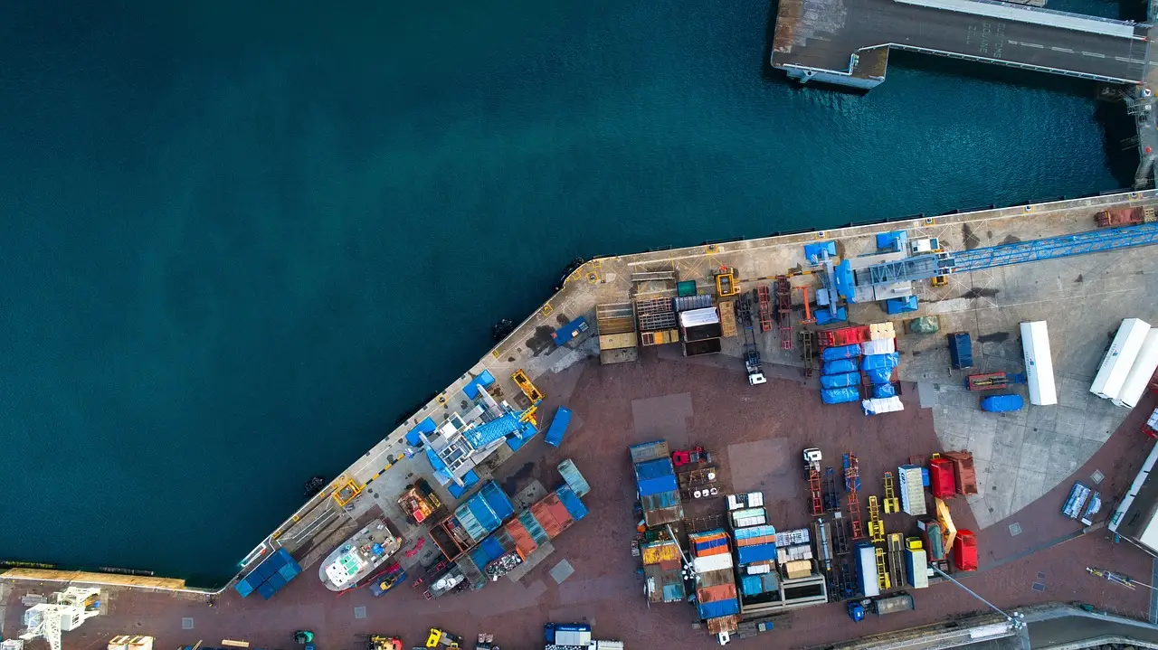 Boluda strikes deal to acquire Samskip