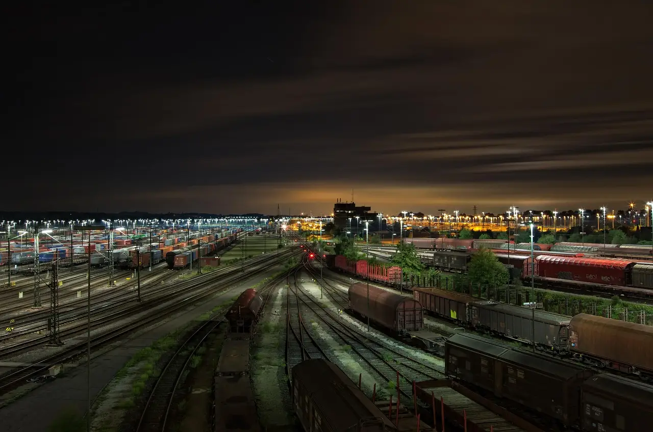 Norfolk Southern profits rise on higher volume and revenue