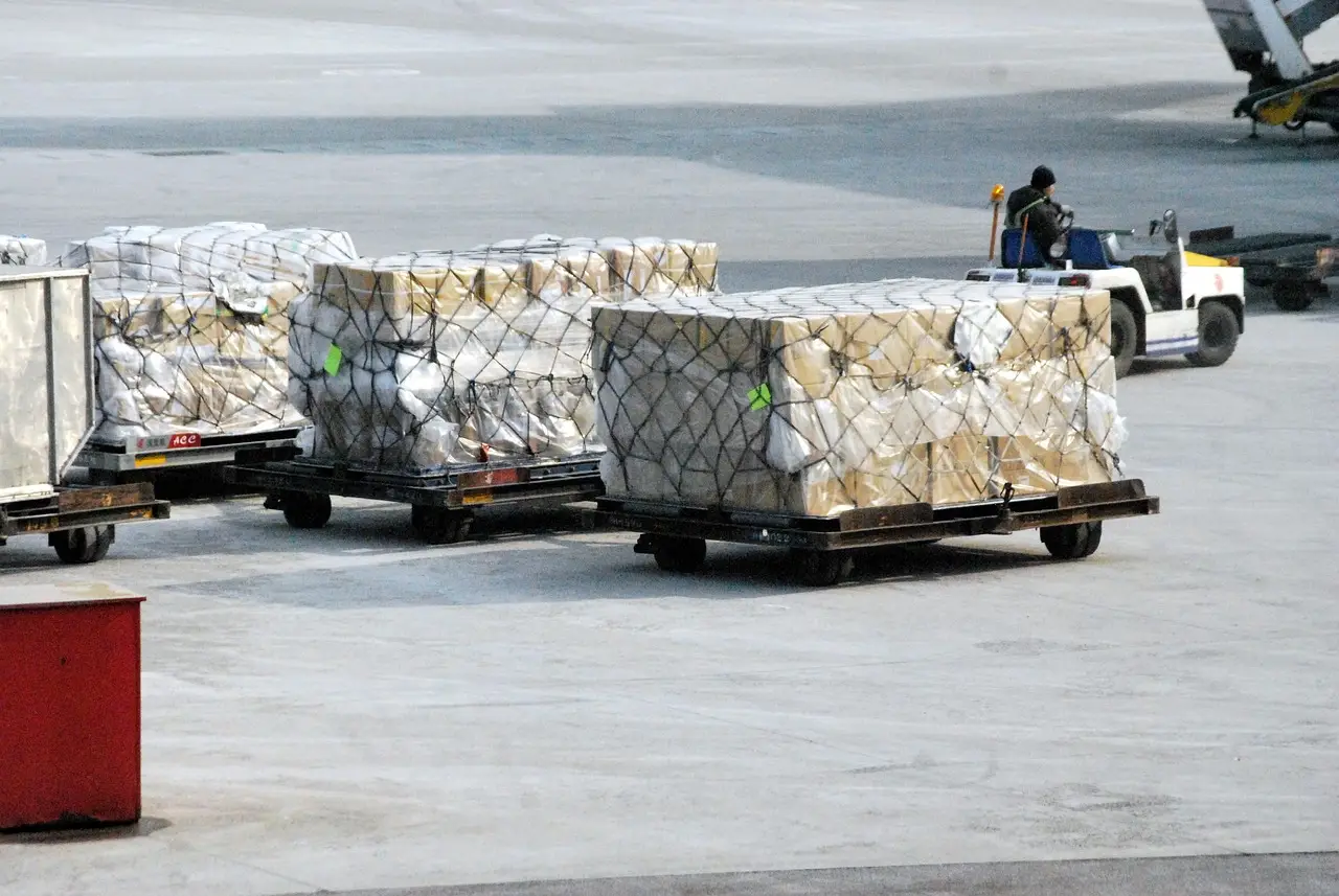 Acquisition expands UK pallet network