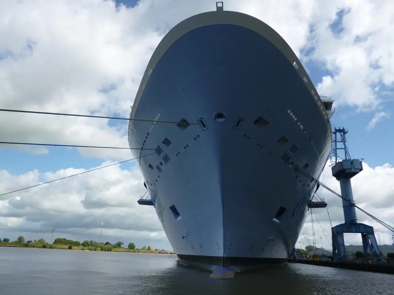 SFL adds $365m newbuild trio with $333m in charter cover