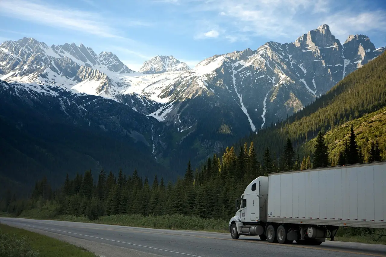 Charger Logistics plans to buy up to 500 autonomous trucks