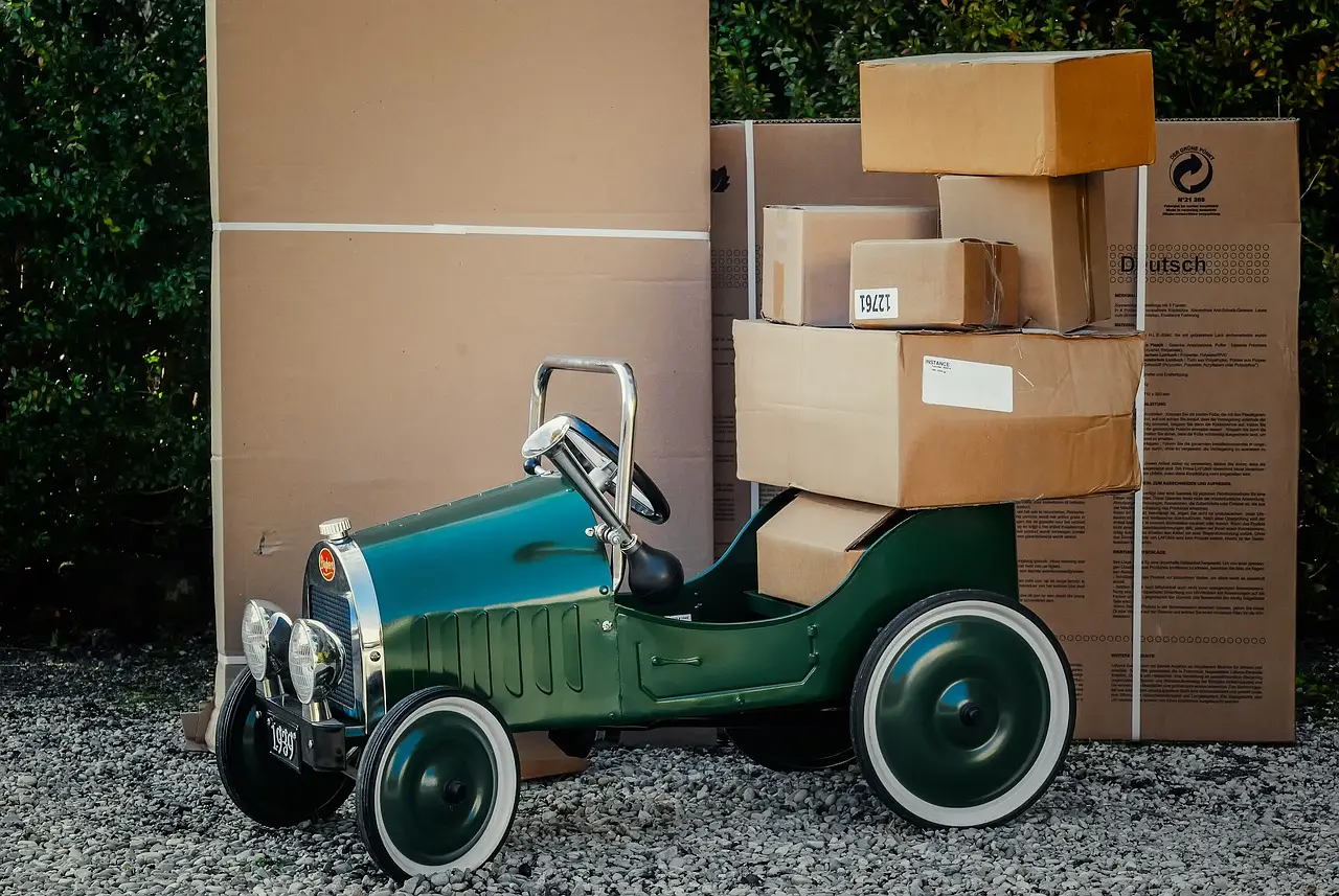 European postal operators gear up for surge in holiday volume